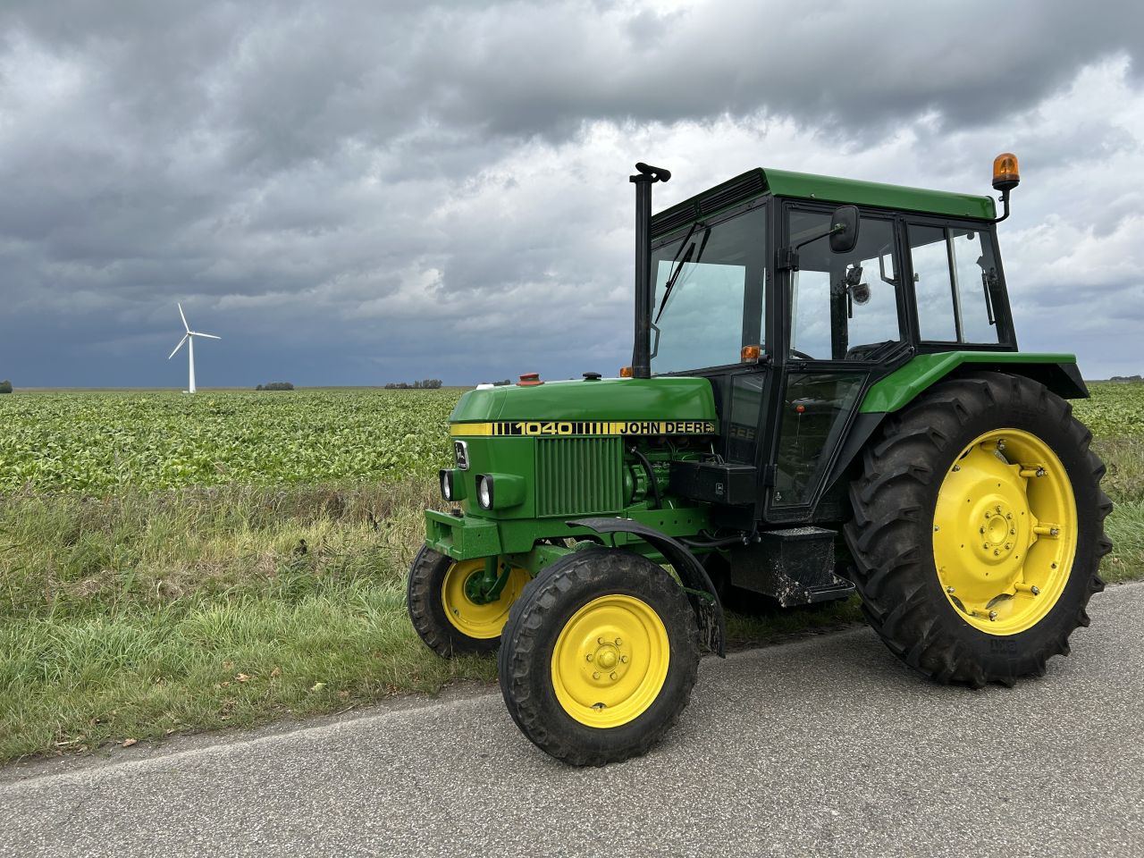 John Deere 1040