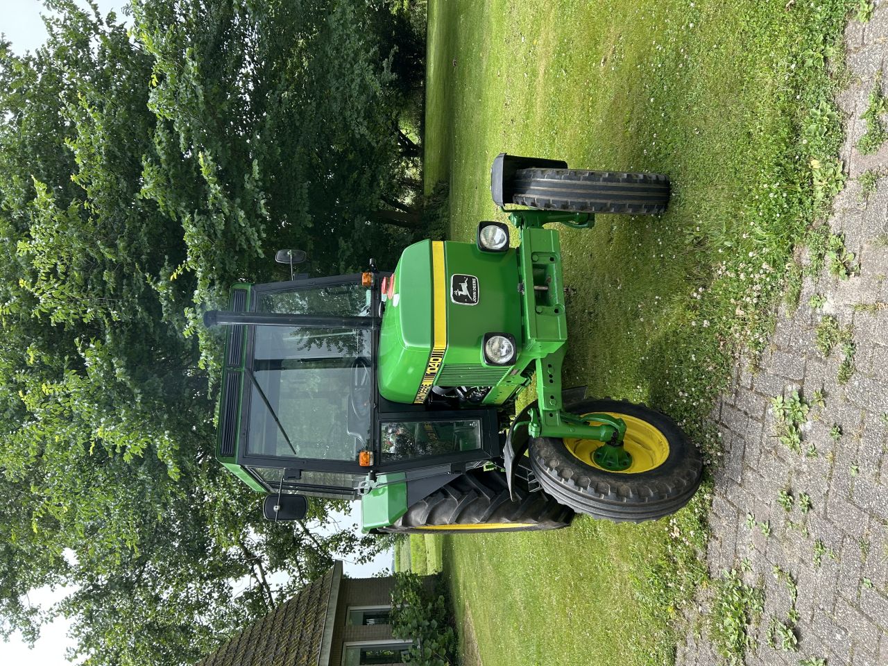 John Deere 1040
