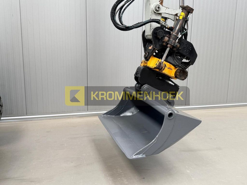 Takeuchi TB 295 W Engcon Tilt Rotator KH9584