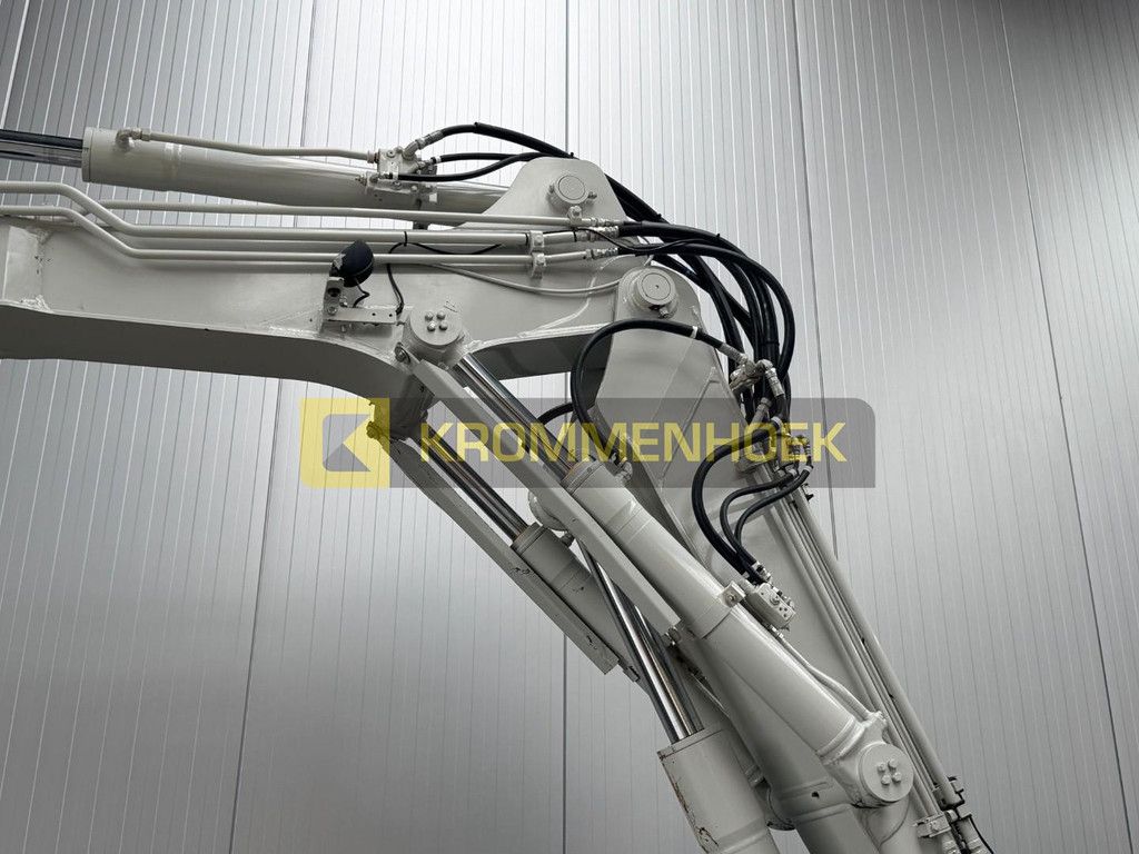 Takeuchi TB 295 W Engcon Tilt Rotator KH9584