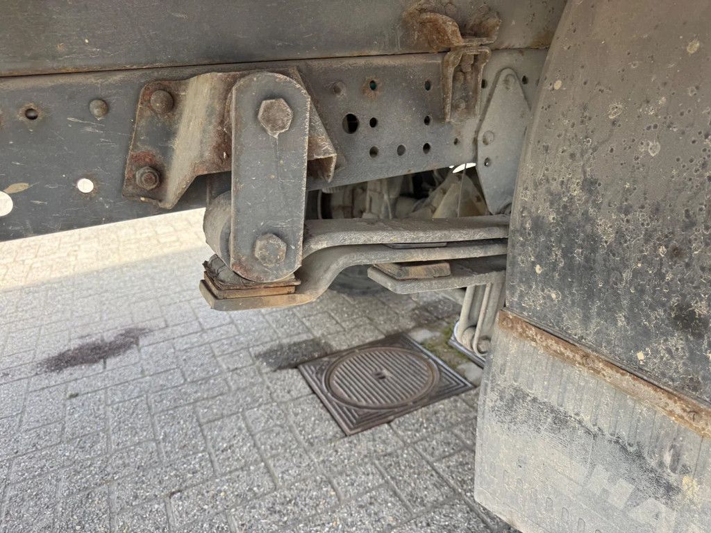 Mercedes-Benz LK 814 **BELGIAN TRUCK-FULL STEEL SUSPENSION**