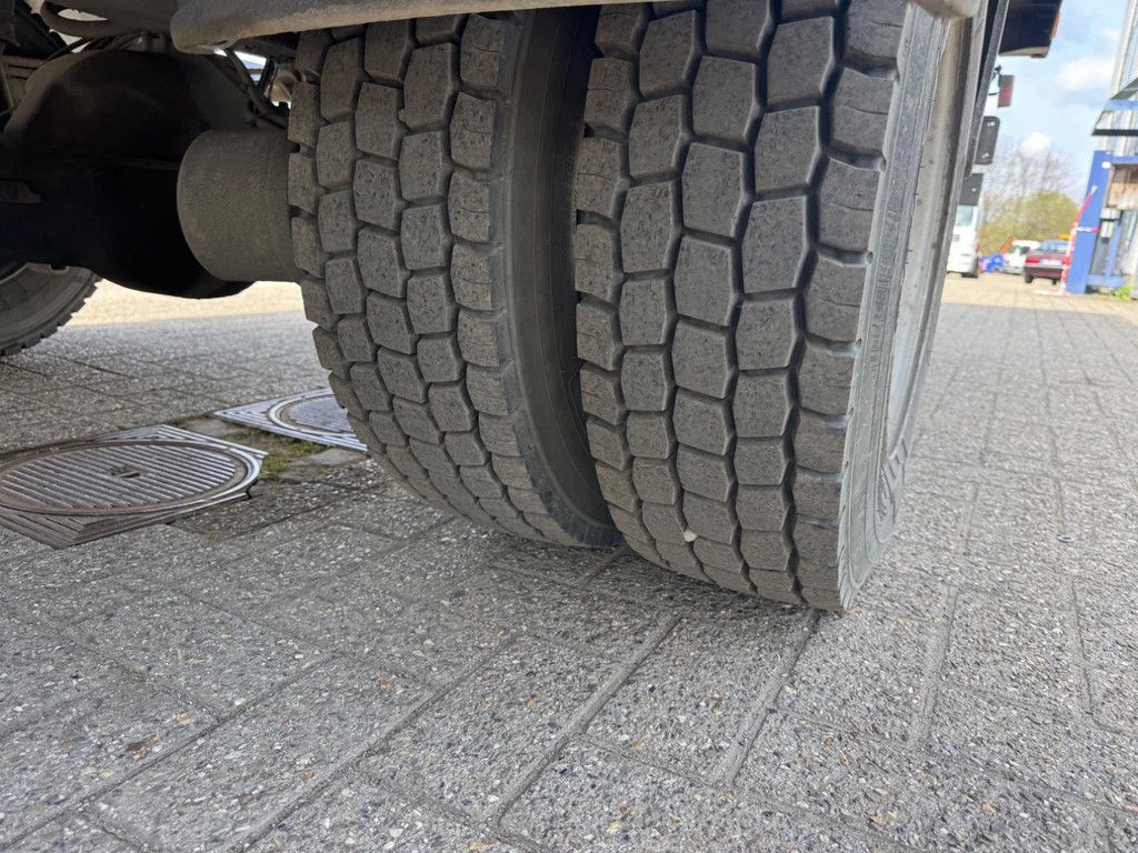 Mercedes-Benz LK 814 **BELGIAN TRUCK-FULL STEEL SUSPENSION**