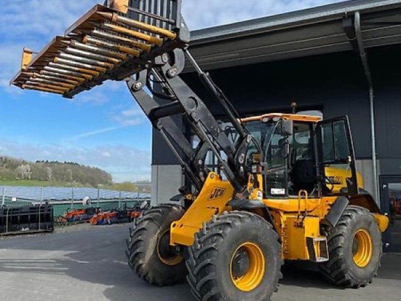 JCB 426 e HT Agri inkl. Grüngutgabel