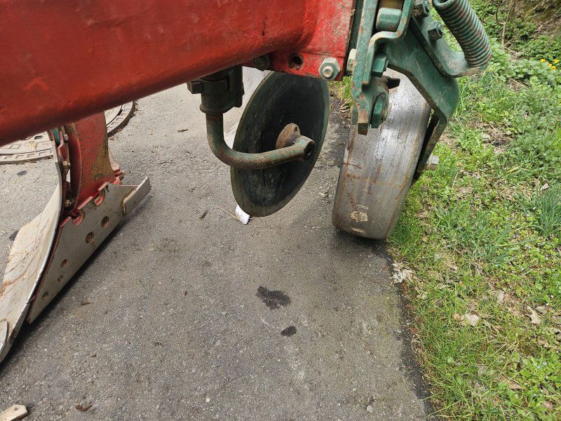 Kverneland E 120 3-schar