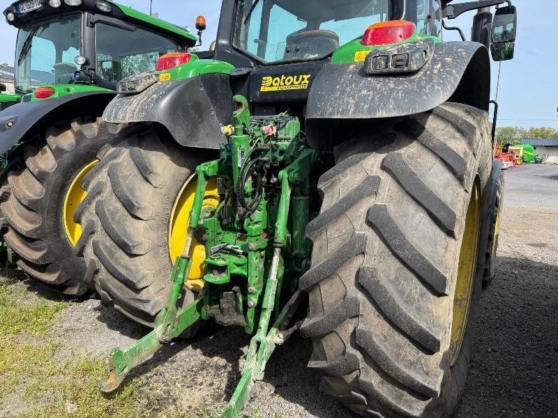 John Deere 6195M
