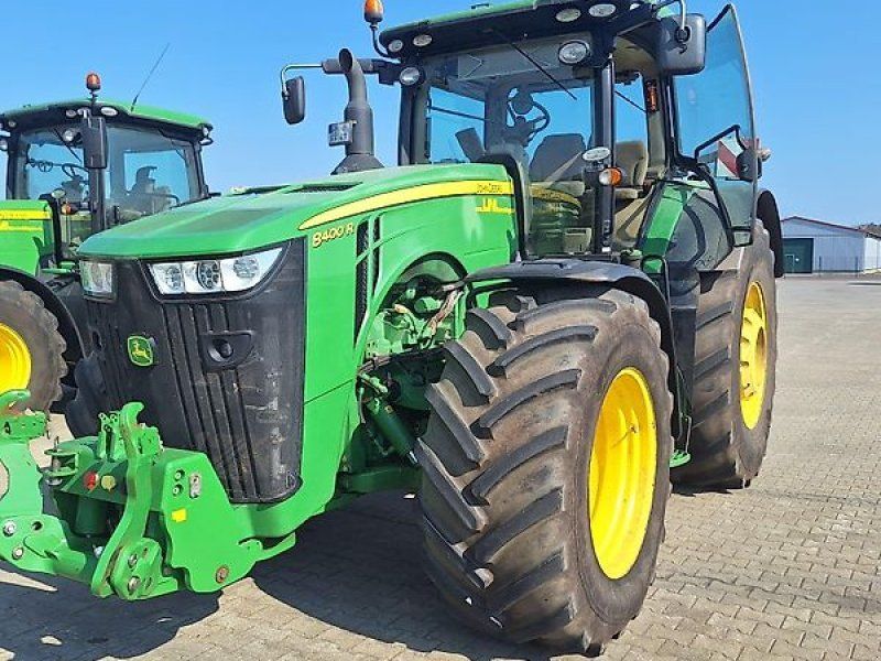 John Deere 8400R