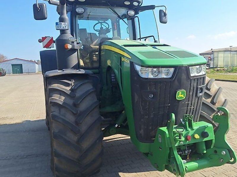 John Deere 8400R