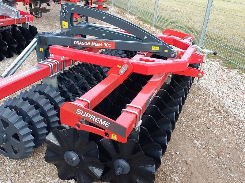 DA Landtechnik Dragon Front Mega