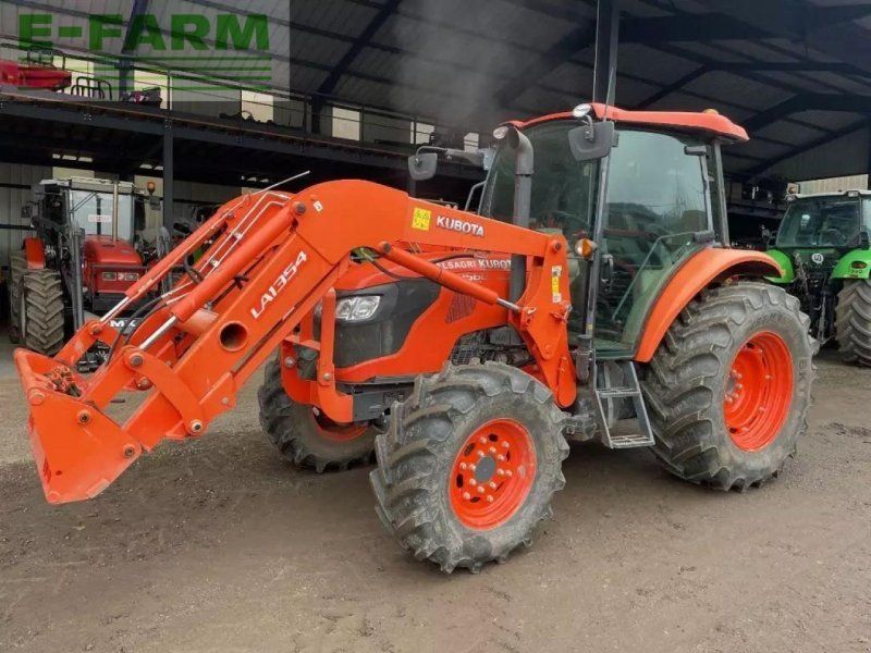 Kubota m 8560