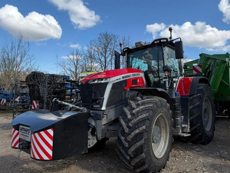 Massey Ferguson 9S 425