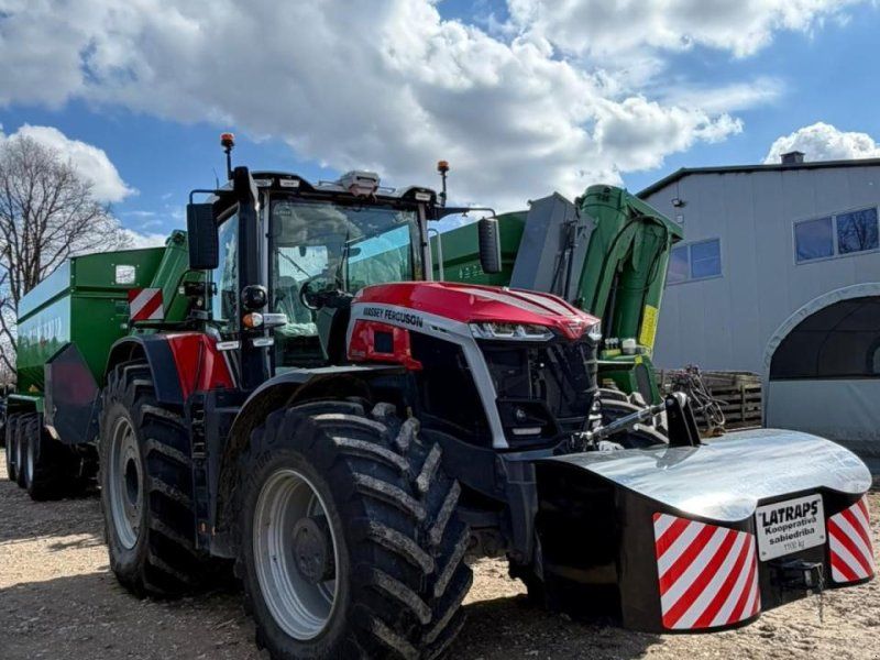 Massey Ferguson 9S 425