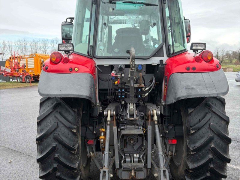 Massey Ferguson Tracteur agricole  5S105