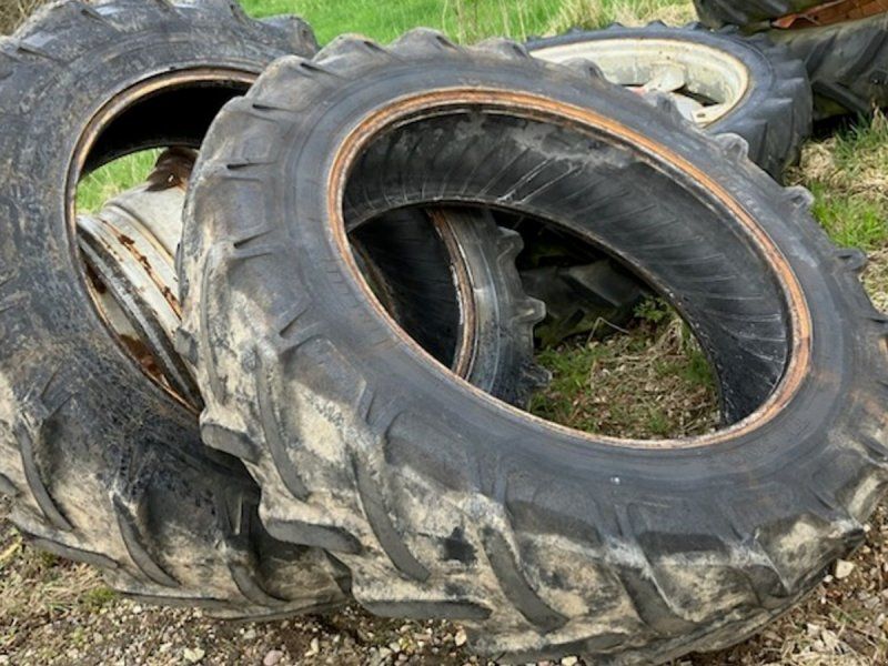 13,6R38 13,6R38 Pirelli