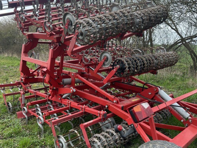 Kongskilde 7 meter germinator med CROSKILL tromle bagerst. Velnet til roe