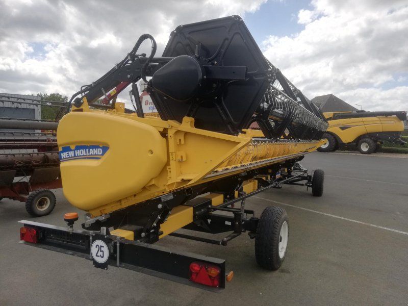 New Holland 7M62 VARIFEED