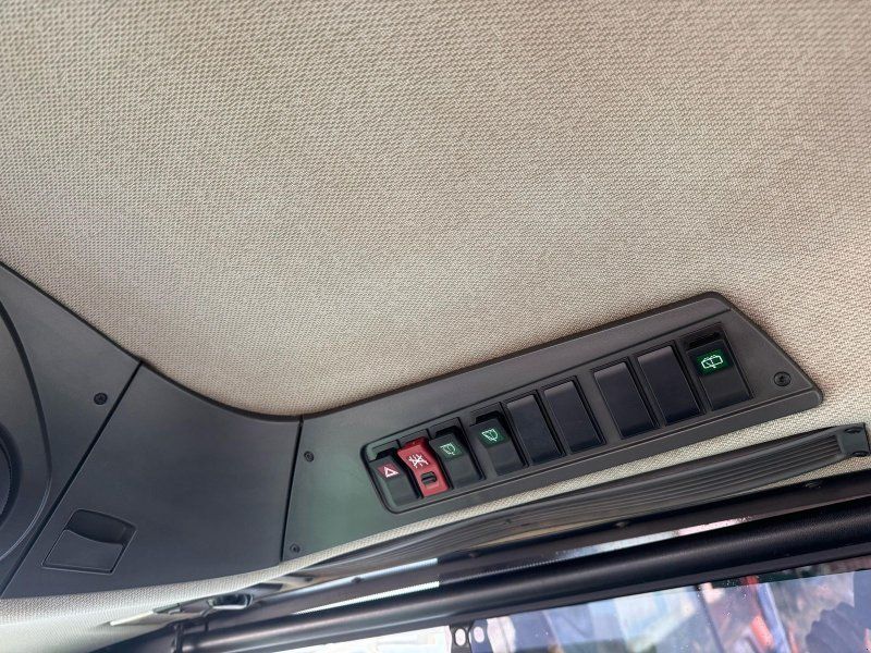 Claas Xerion 5000 Trac VC