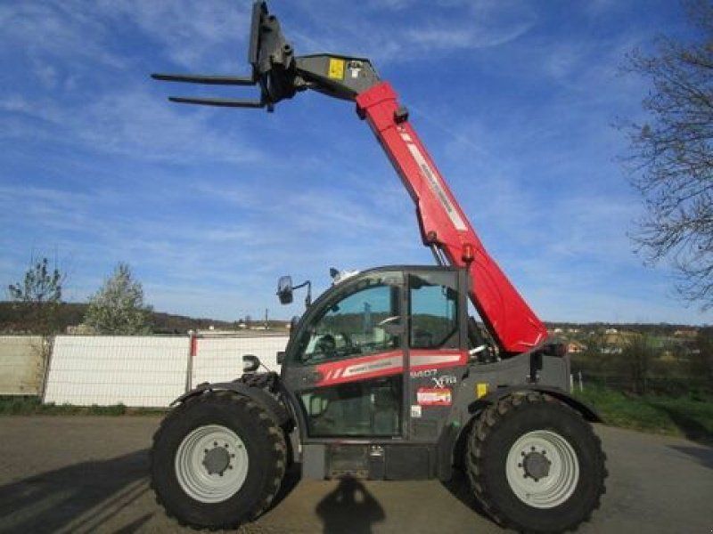 Massey Ferguson 9407H 7m 3,5 Ton.- mit Palettengabel