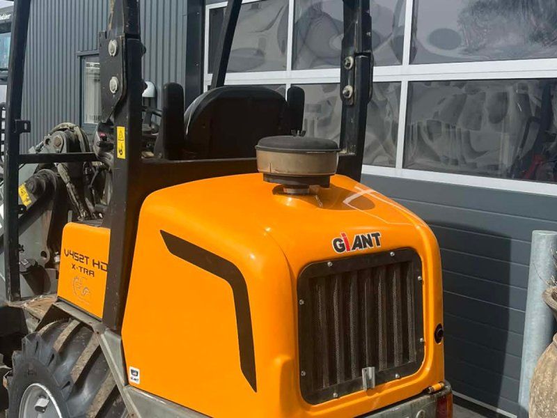 Giant V452T HD X-tra