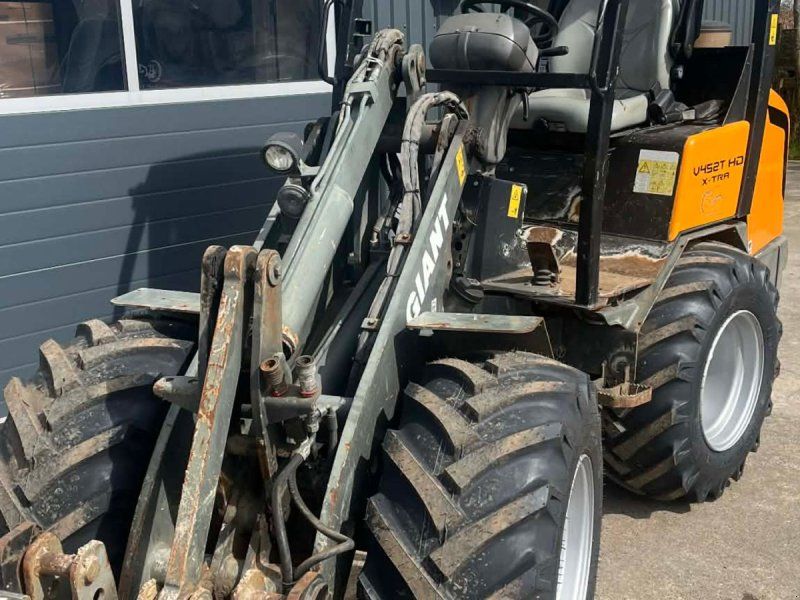 Giant V452T HD X-tra