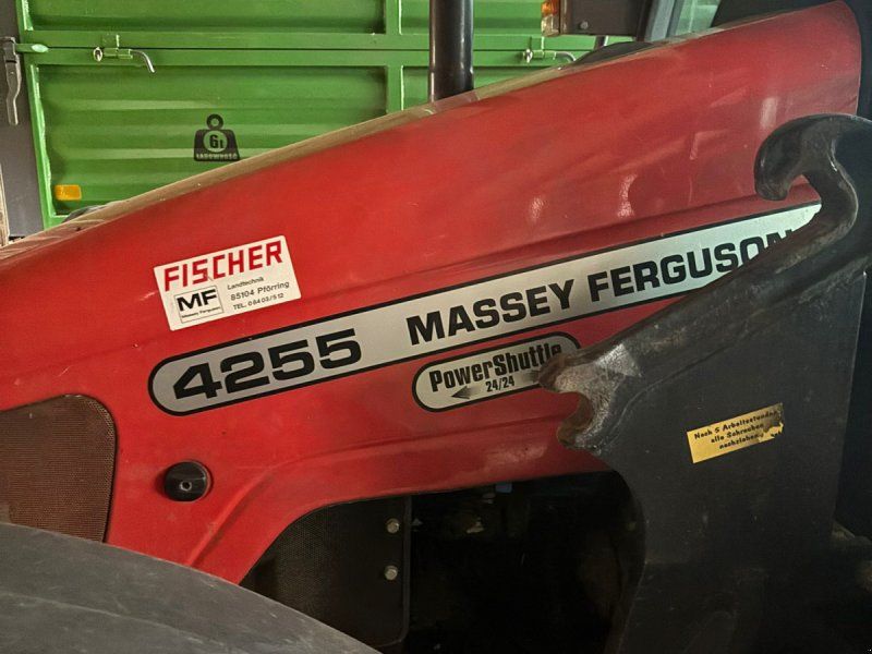 Massey Ferguson 4255