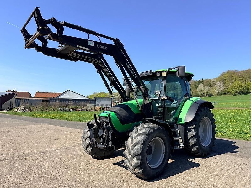 Deutz-Fahr Agrotron K100 mit Frontlader