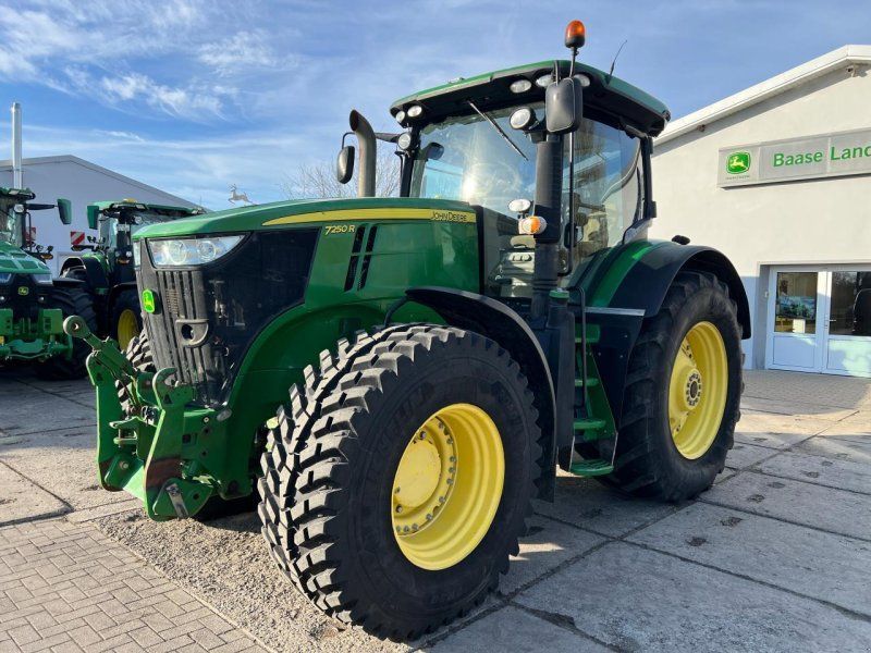 John Deere 7250R AutoPowr Frontzapfwelle