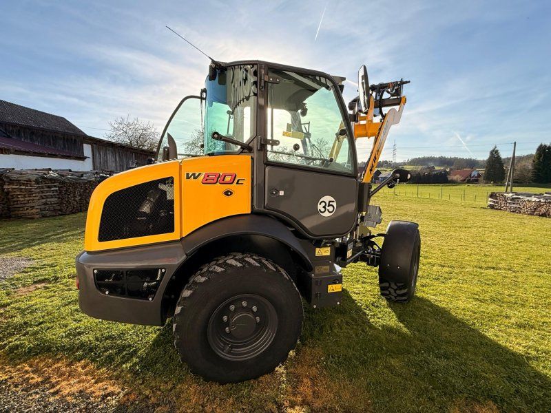 New Holland W80C