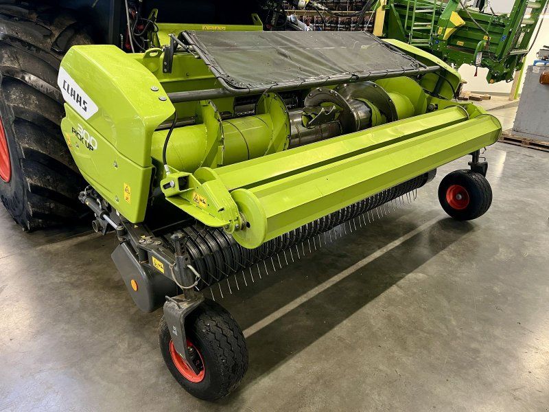 Claas Pick UP 300 es Pick-UP