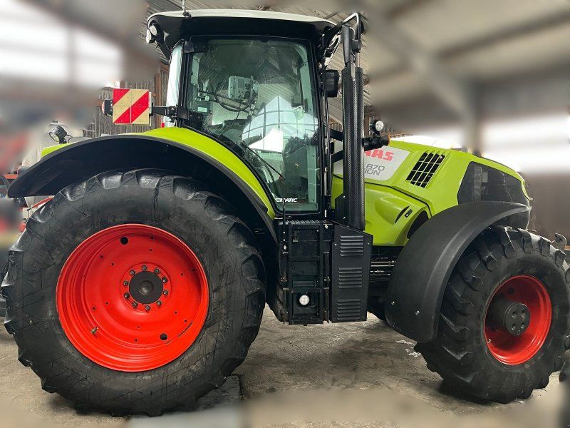 Claas AXION 870 CMATIC er AXION 800