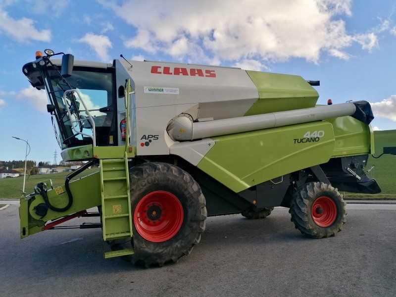 Claas TUCANO 440 (er TUCANO 400)