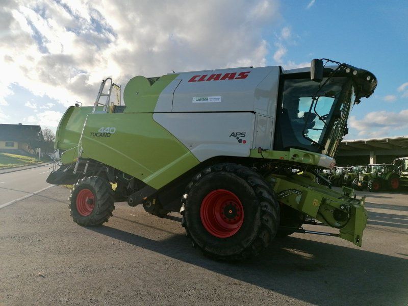 Claas TUCANO 440 (er TUCANO 400)