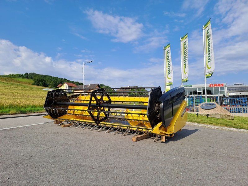 New Holland NH 400 es 4m Schneidwerk