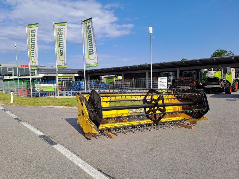 New Holland NH 400 es 4m Schneidwerk