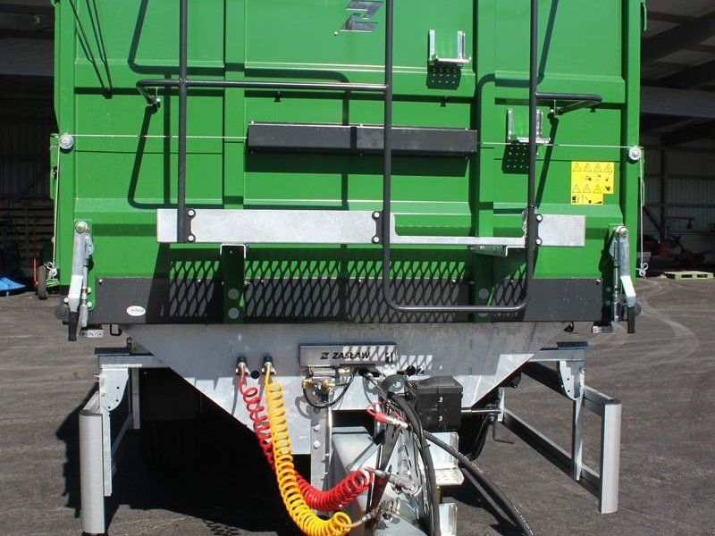 Zaslaw D 762 12 Kipper 15m³ / 16,5t