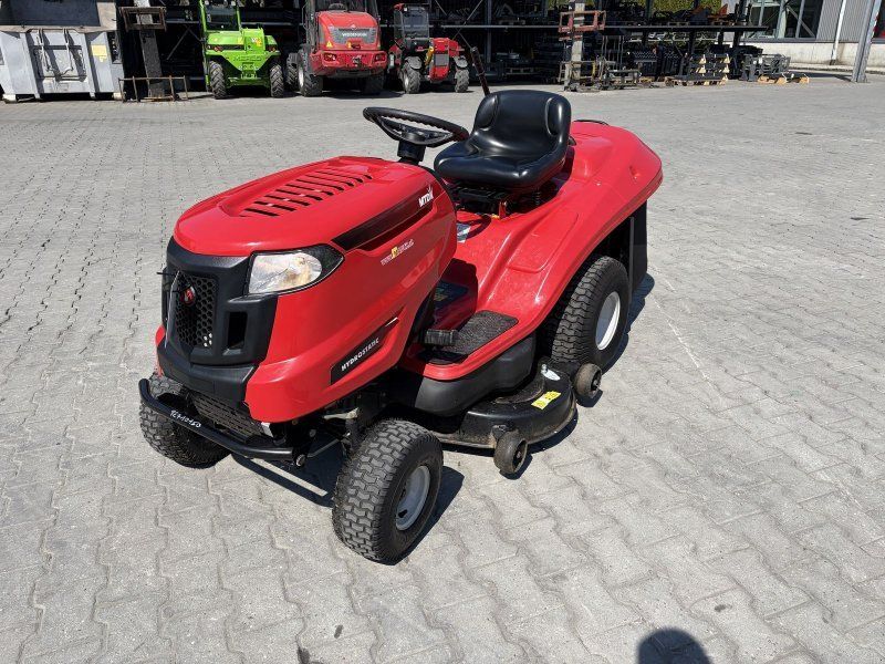 MTD-Motorgeräte 220/105H mit 22PS 2 Zylinder Motor