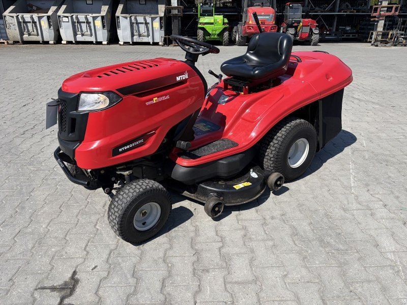 MTD-Motorgeräte 220/105H mit 22PS 2 Zylinder Motor