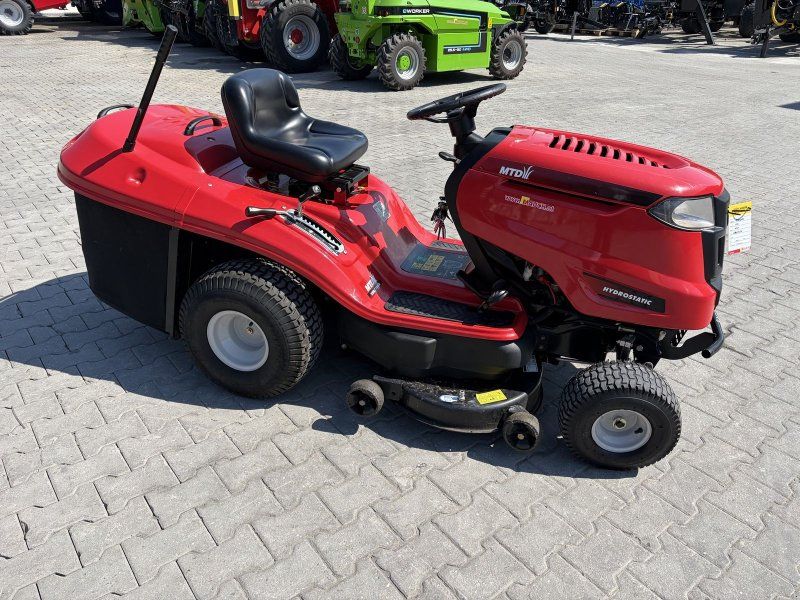 MTD-Motorgeräte 220/105H mit 22PS 2 Zylinder Motor