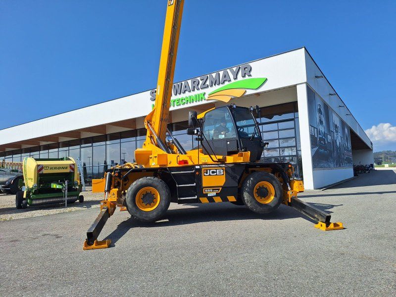 JCB 555P-26 mit 360° Drehfunktion