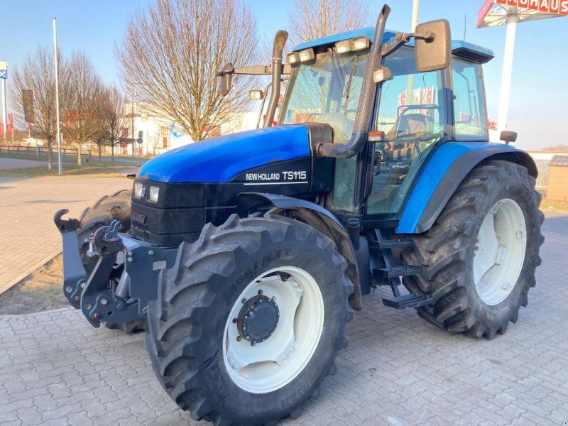 New Holland TS 115
