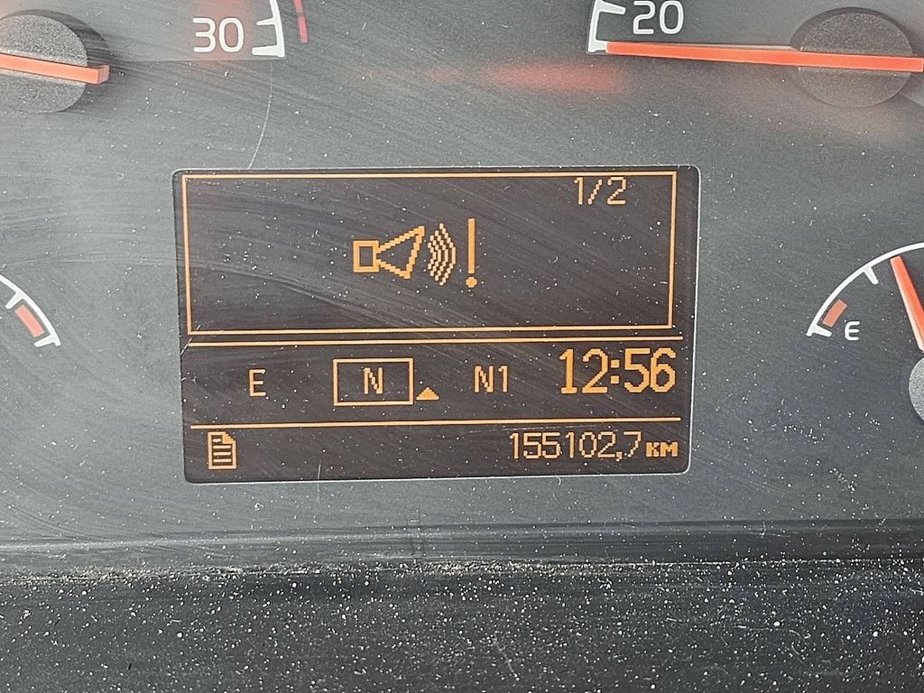 VOLVO FH 13.480 8x2 hiab 477e6 +jib