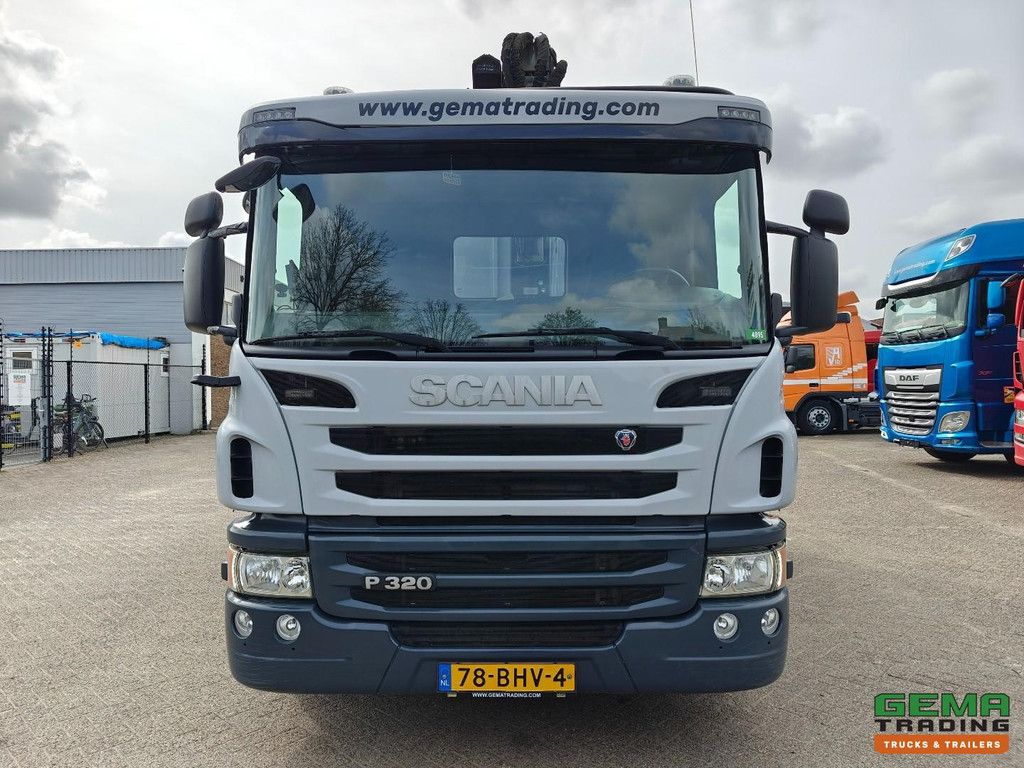 Scania P320 8x2/6 Day Cab Euro6A - HIAB XS211W-3 + Remote Control - Translift 16T - 209,671 km