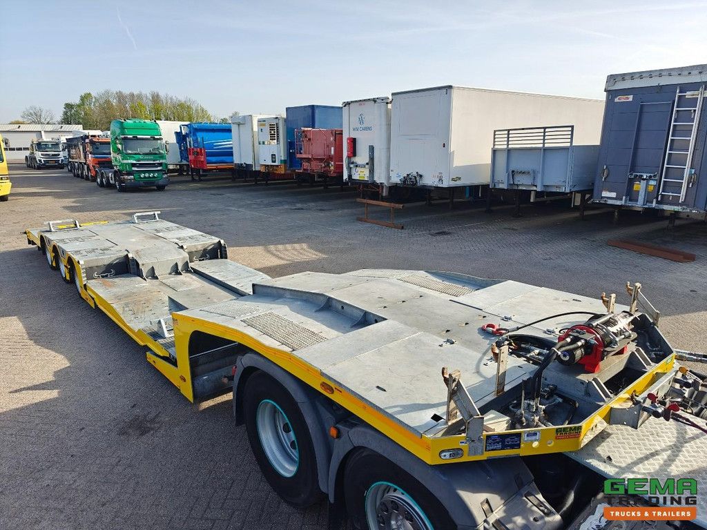 Bull Trailers TORO VELOCE Truck Transporter - Winch 6.7T - Galvanized - Trailing Axle - 12,000km! - 3 Axles ROR - 06/2026 MOT