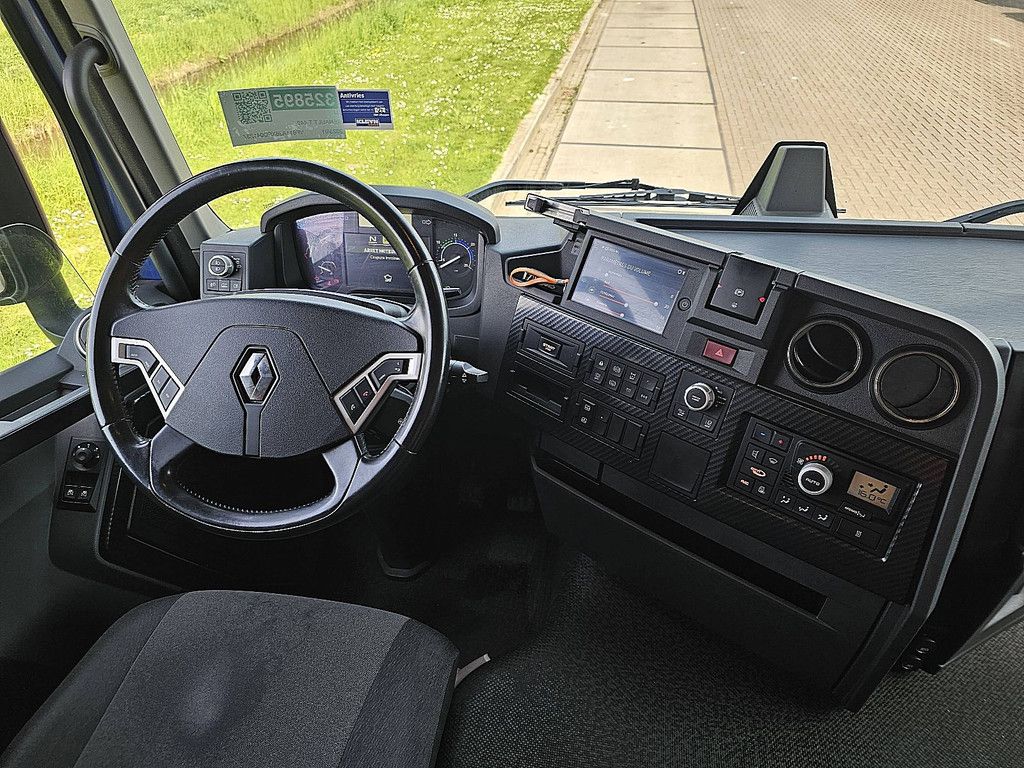 RENAULT T 440
