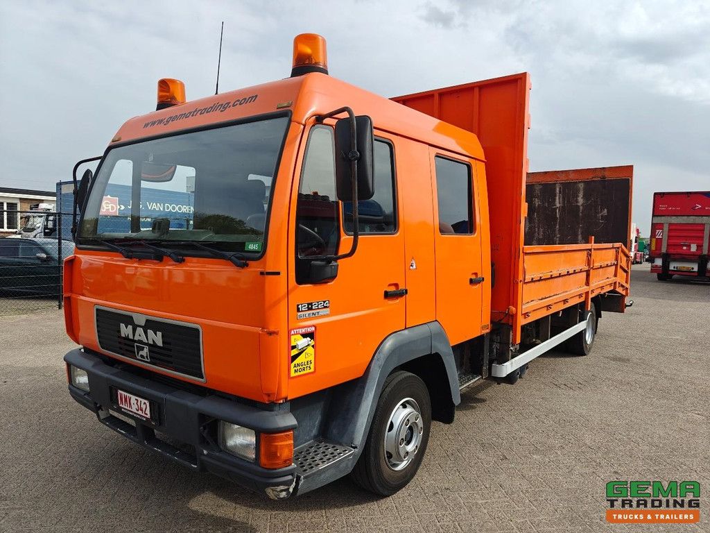 MAN 12.224 LC 4x2 Double Cab (7-seater) Euro 0 - 5.65m Loading Platform + Hydraulic Ramp - 134,231km Original