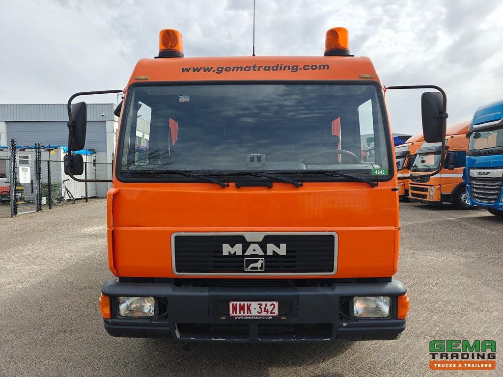 MAN 12.224 LC 4x2 Double Cab (7-seater) Euro 0 - 5.65m Loading Platform + Hydraulic Ramp - 134,231km Original