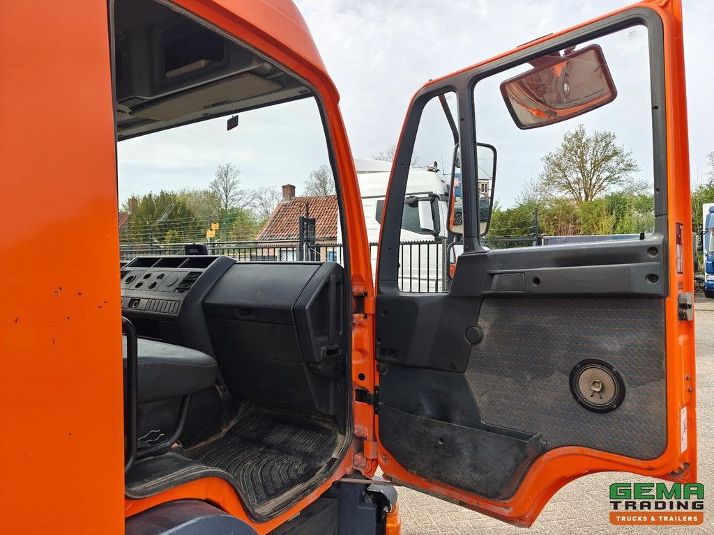 MAN 12.224 LC 4x2 Double Cab (7-seater) Euro 0 - 5.65m Loading Platform + Hydraulic Ramp - 134,231km Original