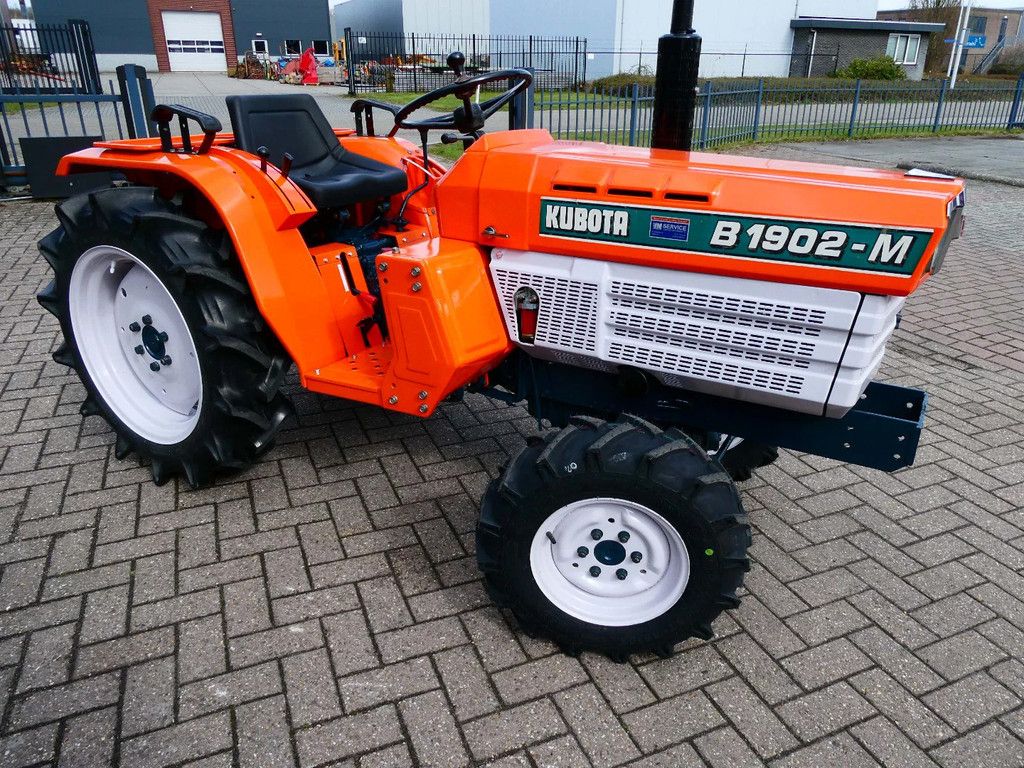 Kubota B1902 4wd / 392 Draaiuren / Superkruipversnelling