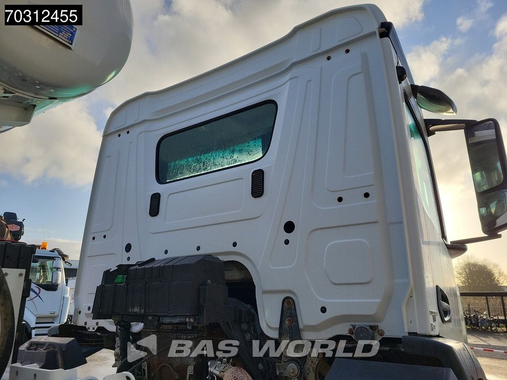 Mercedes Arocs Arocs 3240 8X4 9m3 Stetter mixer Steel suspension Automatic Euro 6