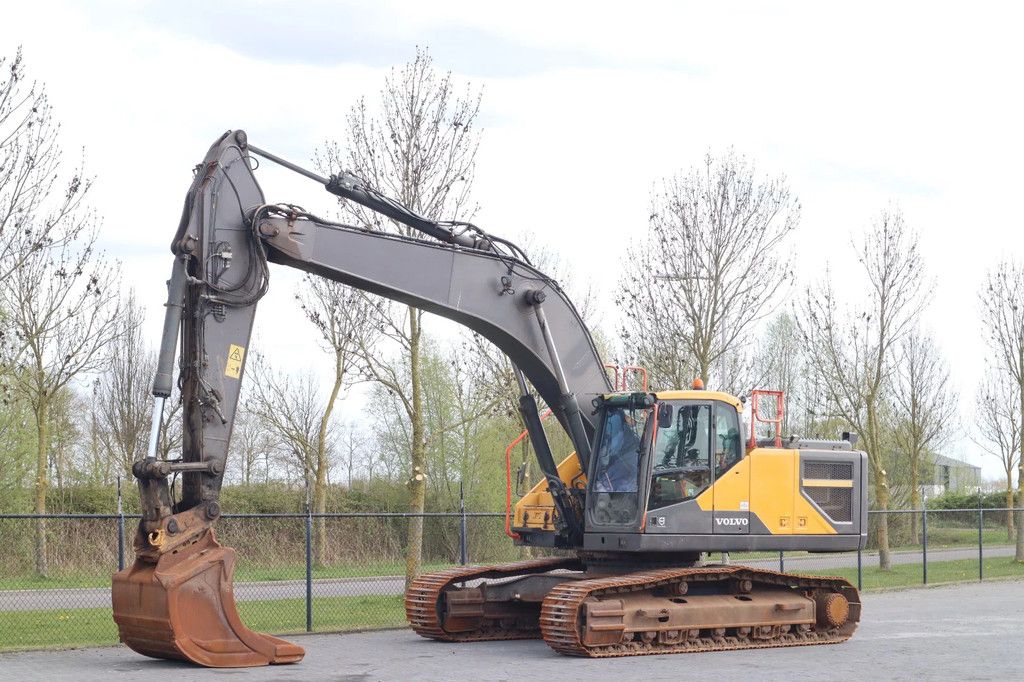 Volvo EC300EL | EC 300 EL | QUICK COUPLER | BUCKET