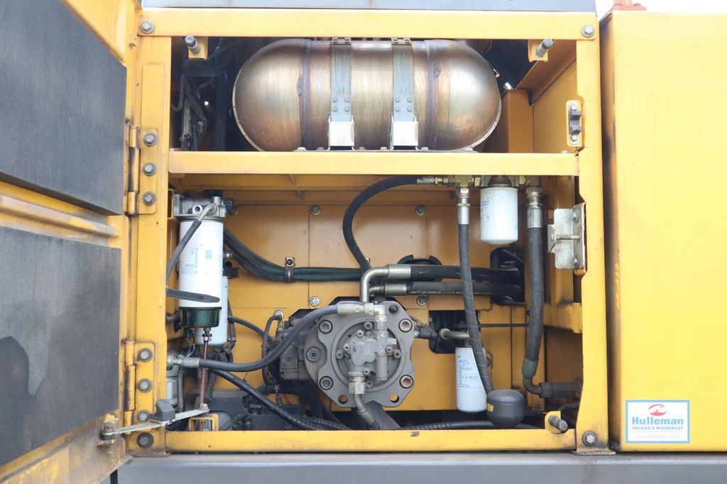 Volvo EC300EL | EC 300 EL | QUICK COUPLER | BUCKET